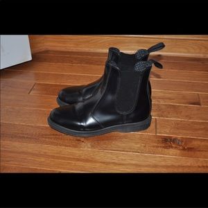 Dr Marten Chelsea boot